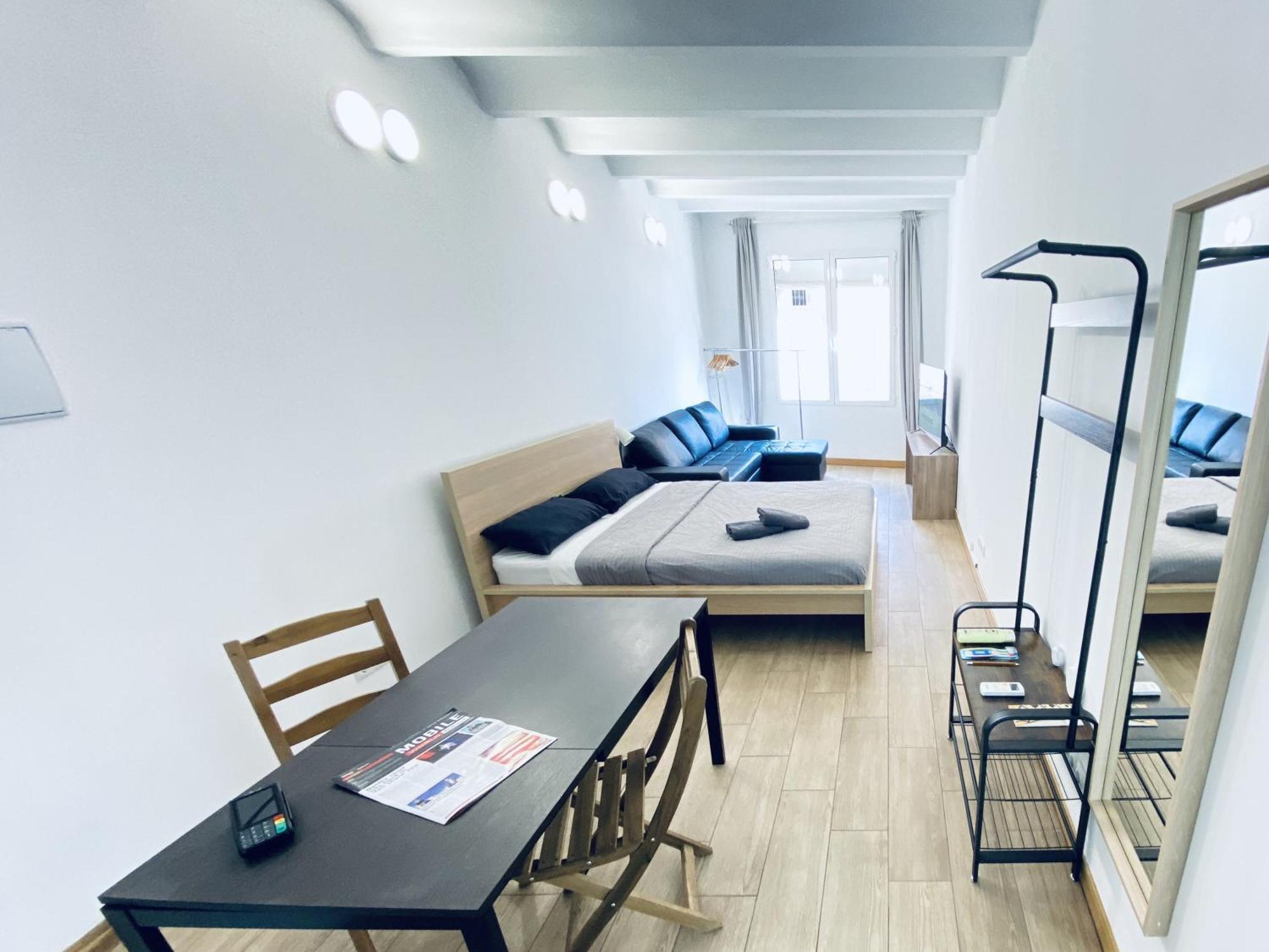 Apl Sants Lofts Bcn Fira Camp Nou Lägenhet Barcelona Exteriör bild
